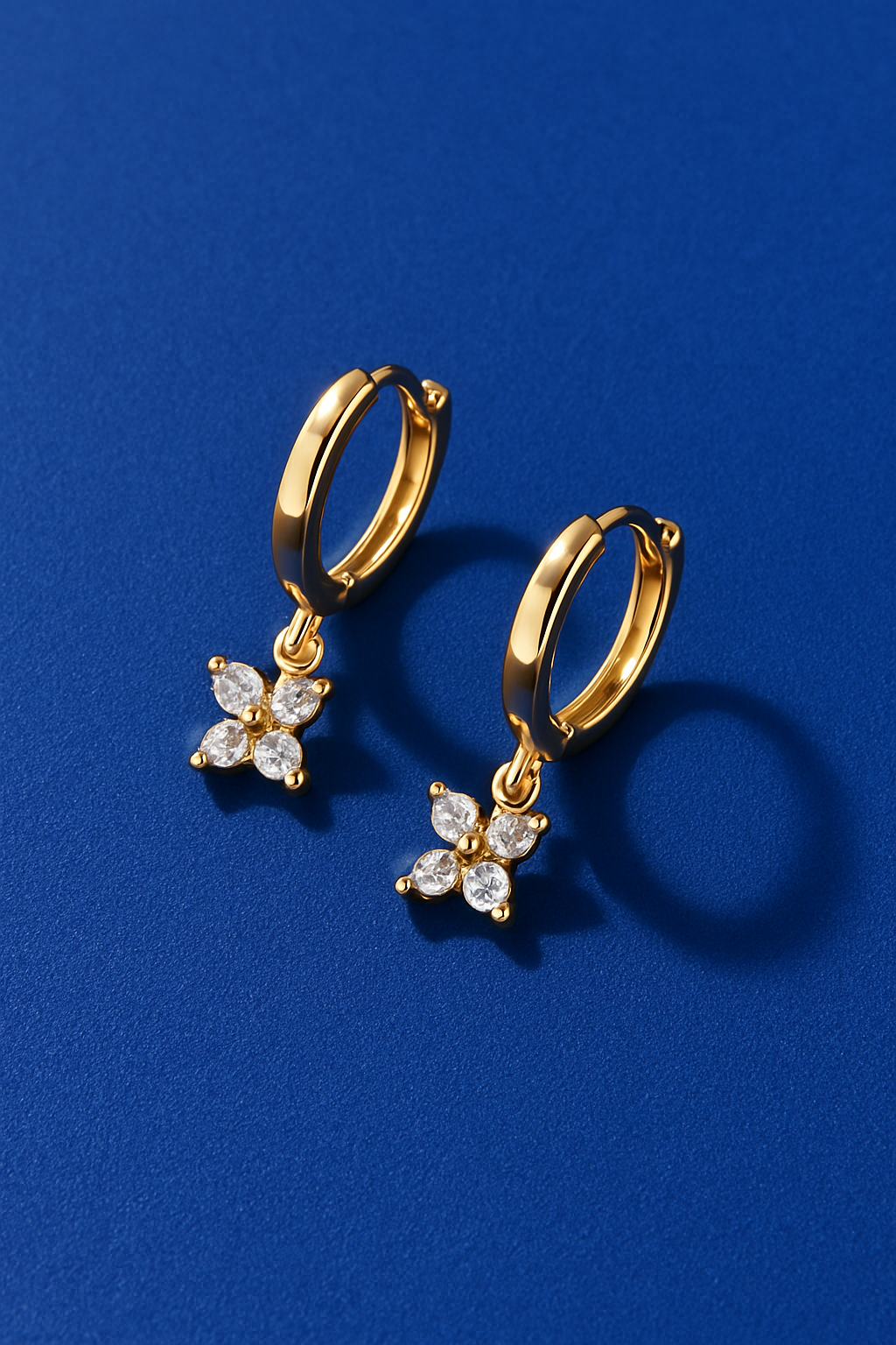 Lumine – Brinco Flor com Zircônias