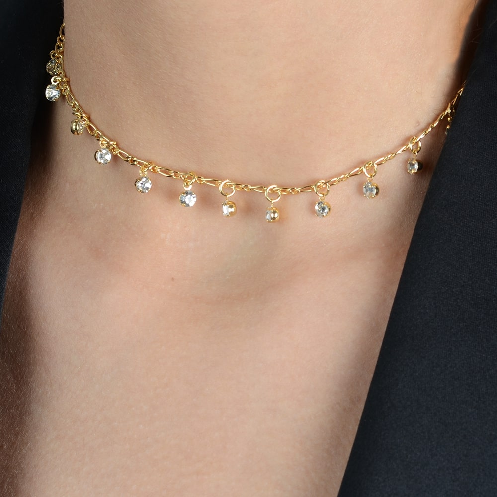 Choker dourada Ras-de-Cou Étincelant Simplicité em detalhe