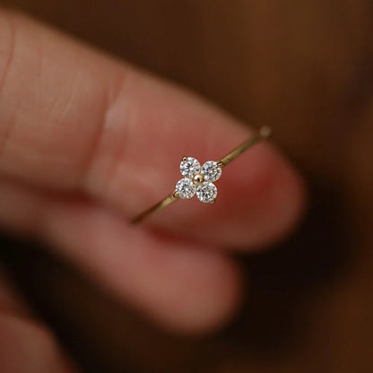 Anel Flor Zircônia Prata 925 – Anneau Fleuri Simplicité
