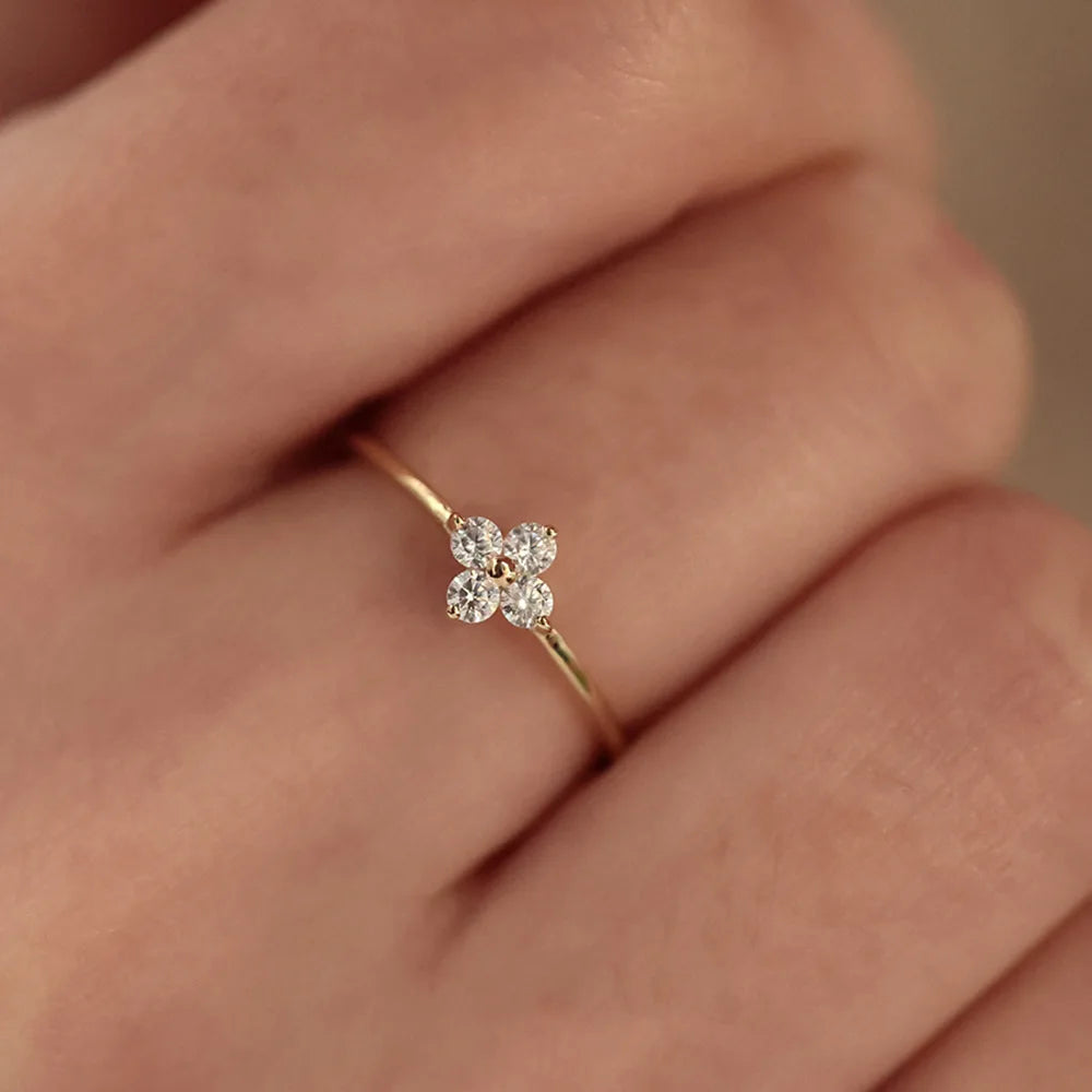 Anel Flor Zircônia Prata 925 – Anneau Fleuri Simplicité