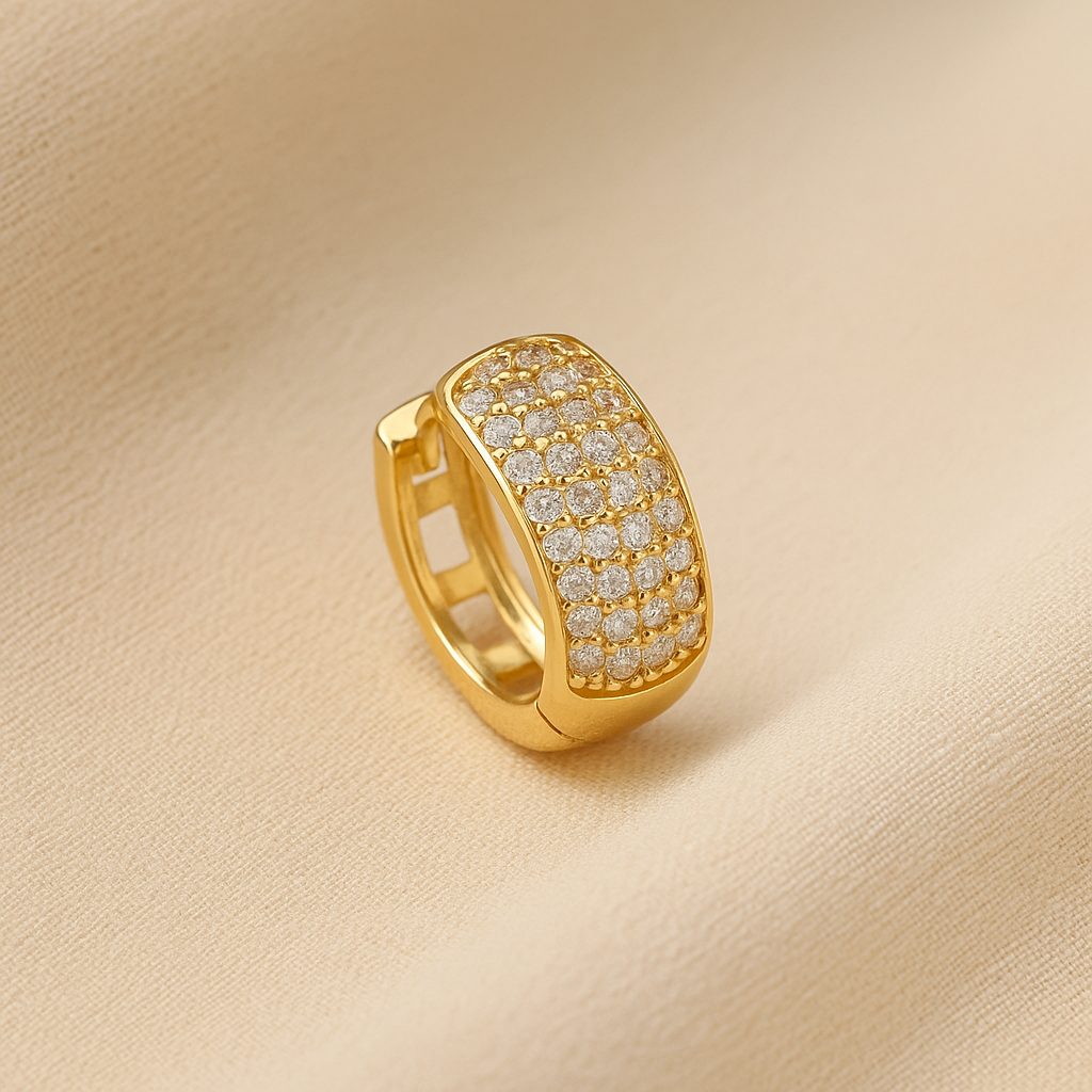 Éclat Doré – Brinco Argola com Zircônias Pavê Dourado
