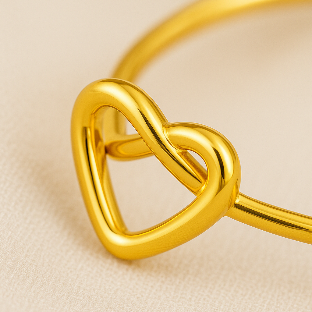 Lien d’Or – Anel Dourado Coração Vazado
