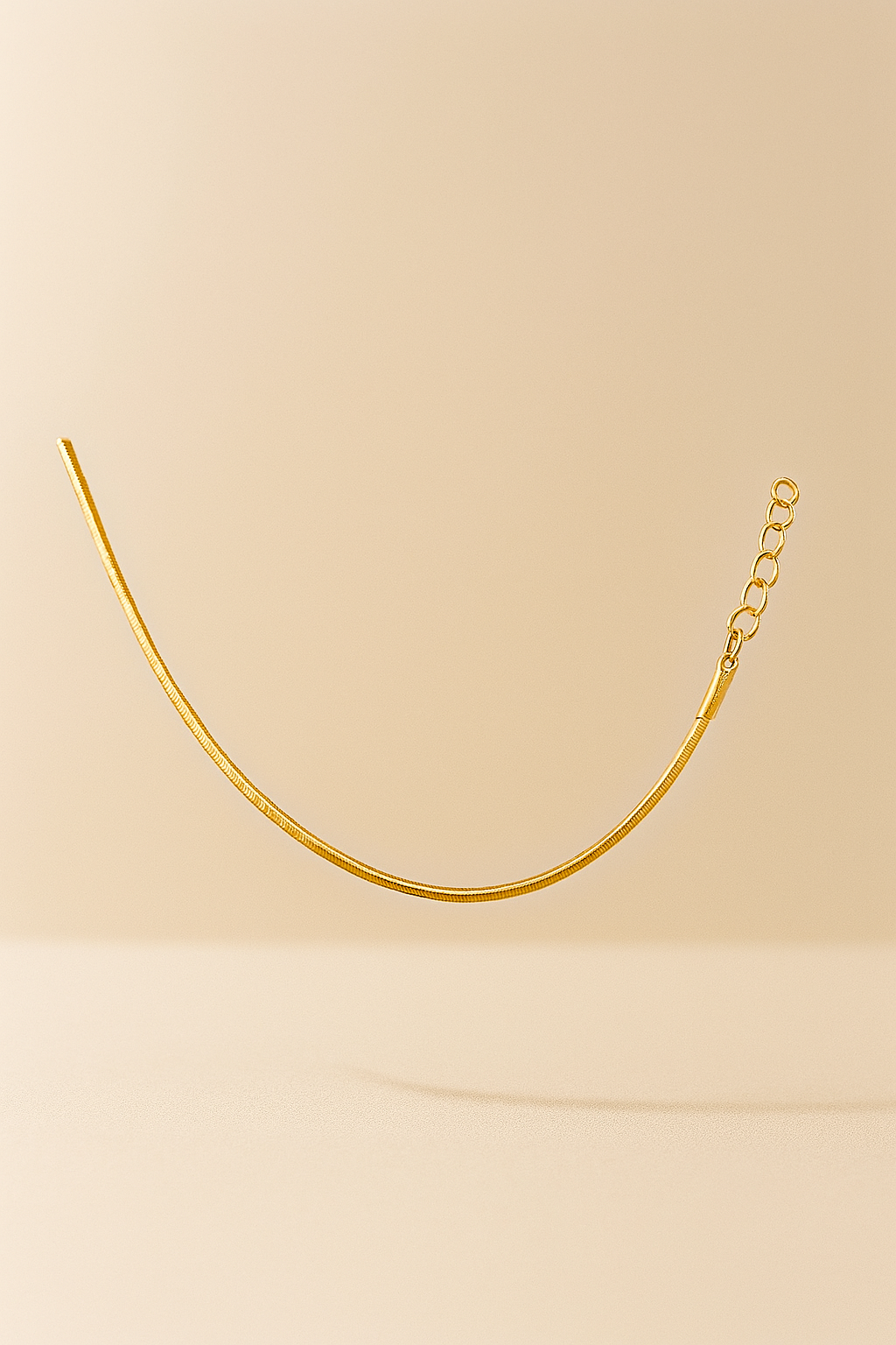 Pulseira dourada minimalista linha fina - Loja Simplicité
