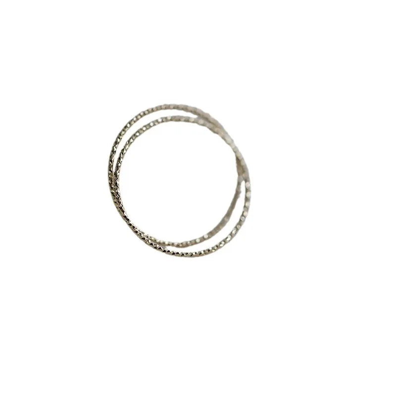 Anel Fino Minimalista Prata 925 – Fil Élégant Simplicité