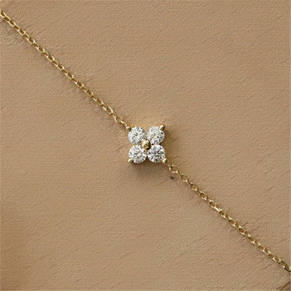 Pulseira dourada flor de zircônia, brilho refinado, prata 925, Loja Simplicité