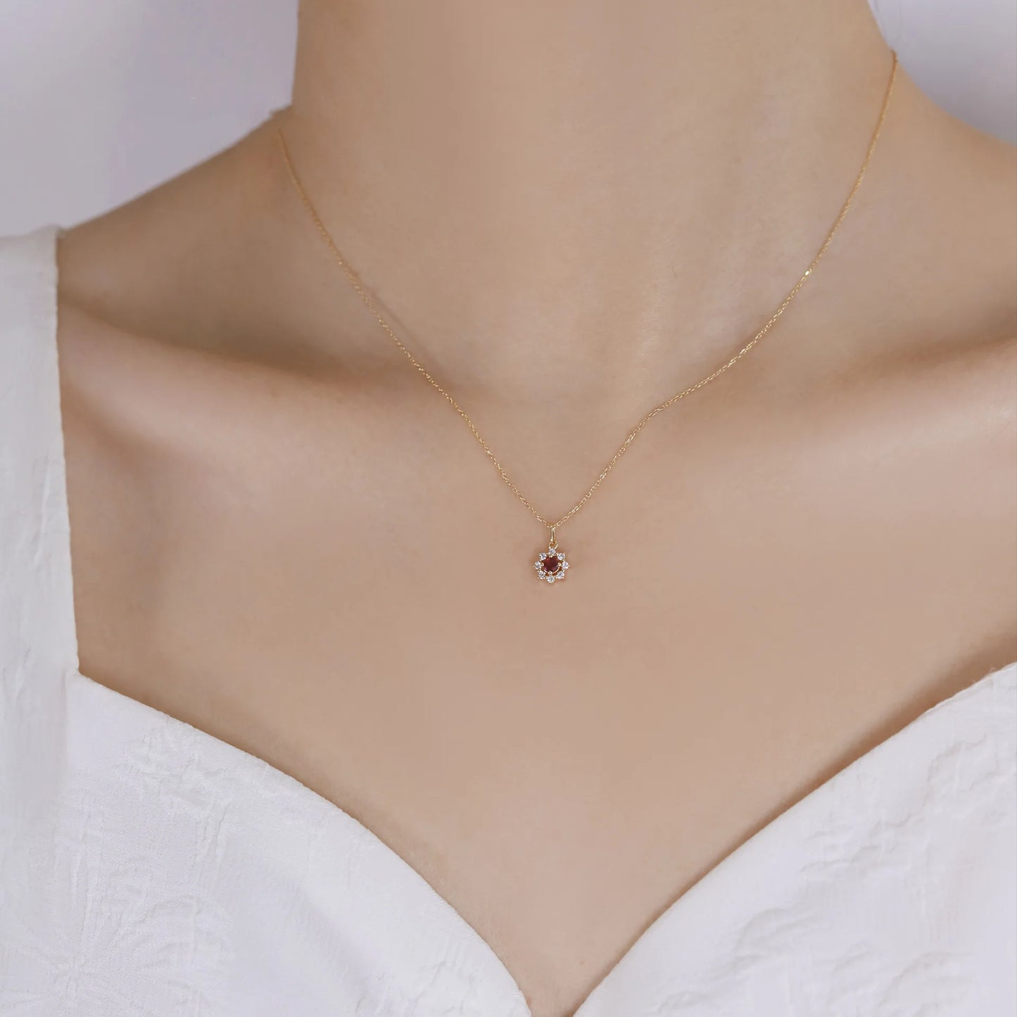 Colar Pingente Sol Zircônia Vermelha Prata 925 – Soleil Zircone Simplicité