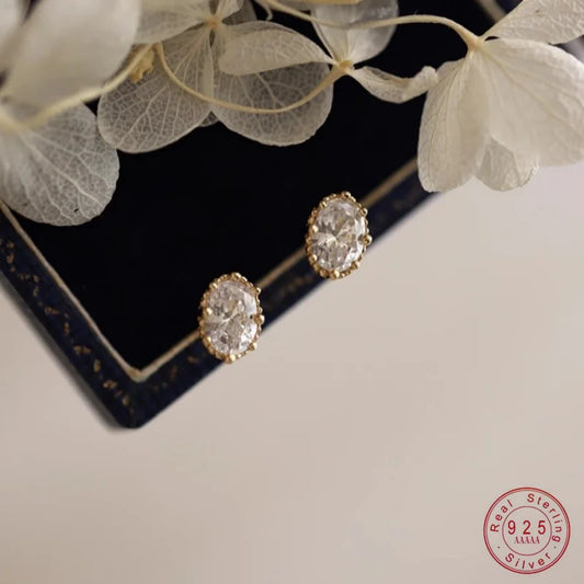 Brinco Dourado Oval Zircônia – Ovale Rétro Brillant Simplicité