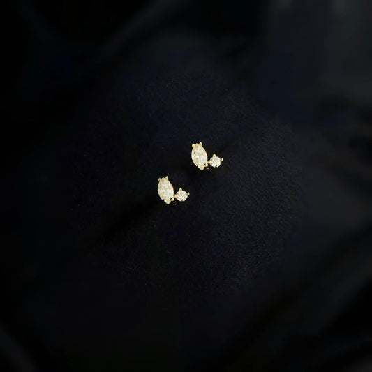 Par de brincos dourados mini gota com zircônia, prata 925 banhada a ouro, Loja Simplicité