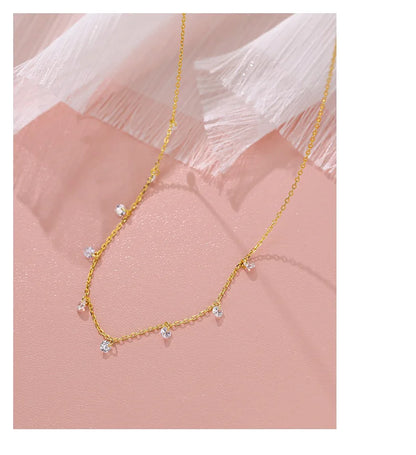 Colar dourado cascata de zircônias em prata 925 banhada a ouro 14K – Loja Simplicité