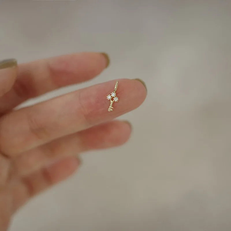 Colar Prata 925 Pingente Chave Mini Banhado Ouro – Petite Clé Simplicité