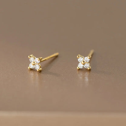 Brinco prata 925 trevo com zircônia banhado ouro 18k - Loja Simplicité