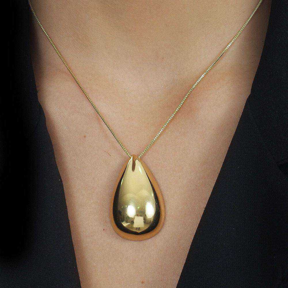 Colar dourado Larme Précieuse Simplicité em detalhe