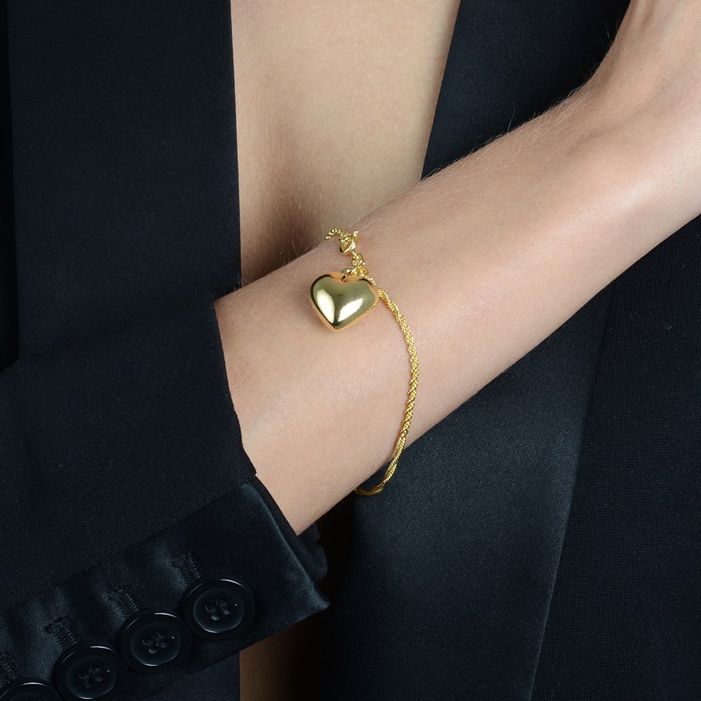 Pulseira dourada Bracelet du Cœur Simplicité em detalhe