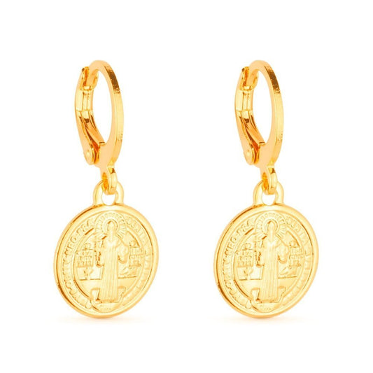 Brinco dourado argolinha com medalha religiosa Petite Médaille Simplicité