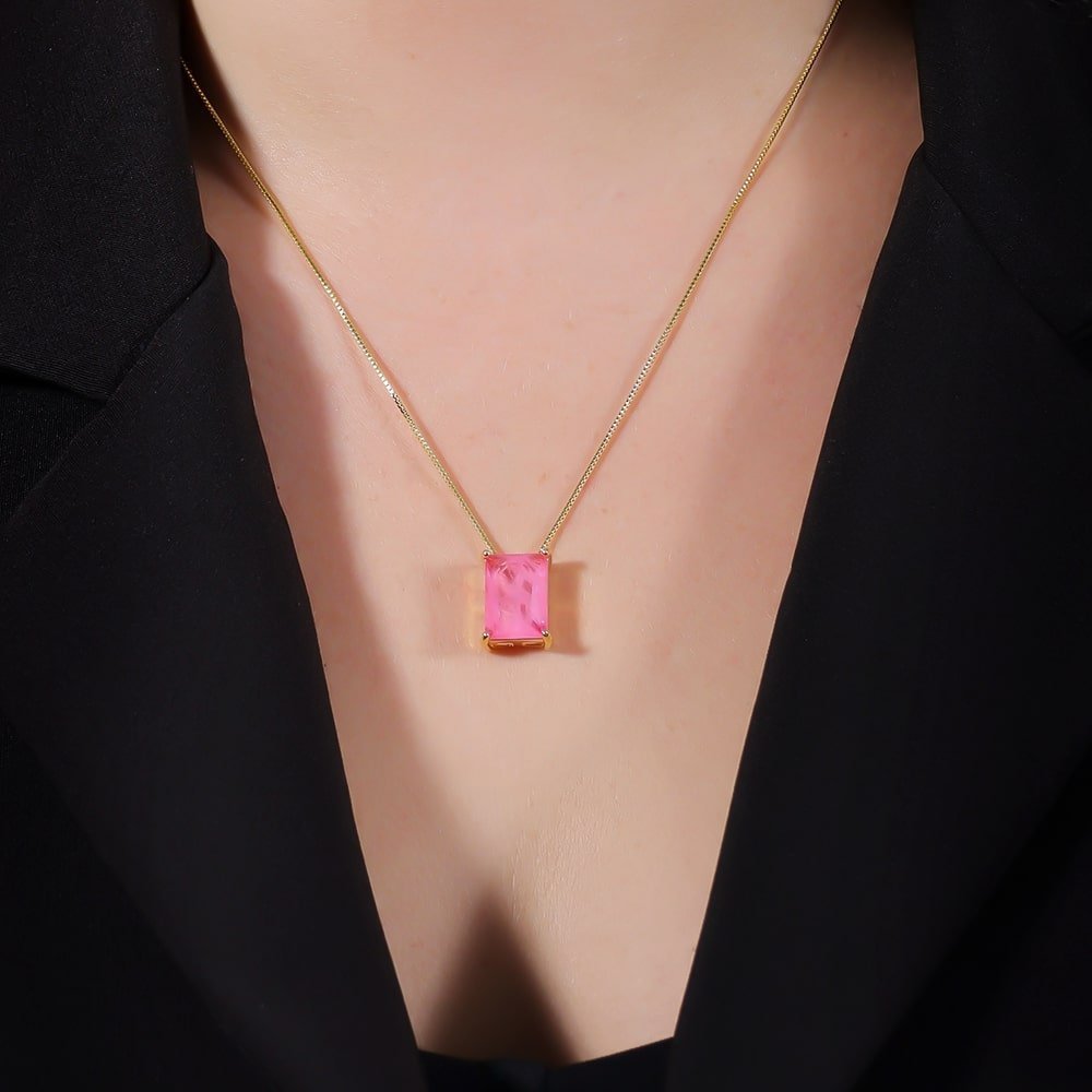 Colar dourado Rectangle Rose Pendentif Simplicité em detalhe