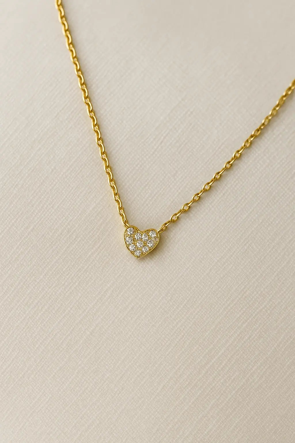 Colar dourado pingente mini coração delicado Prata 925 Simplicité